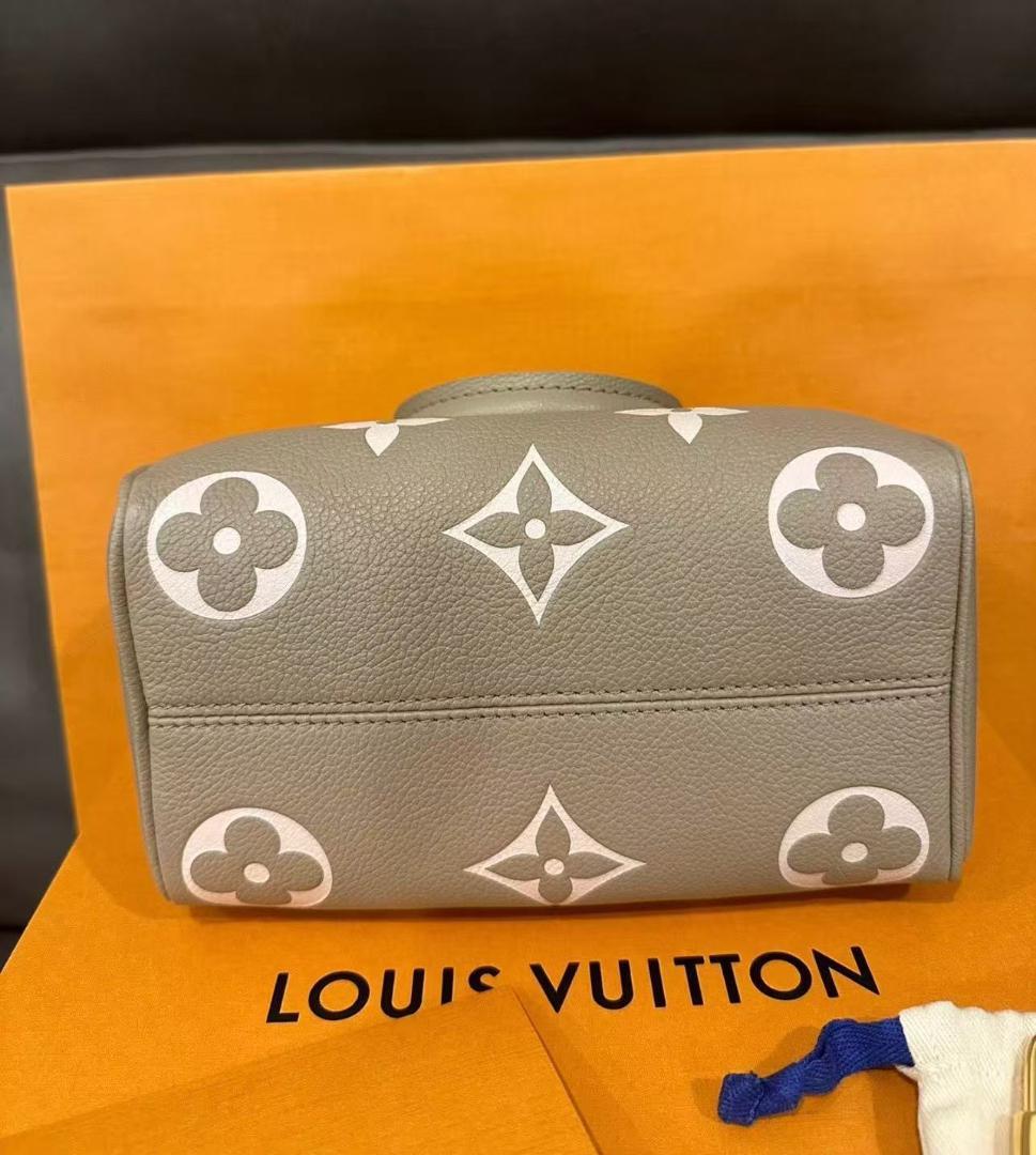 LOUIS★ VUITTON ✨ 状態良好グレー モノグラム バッグ