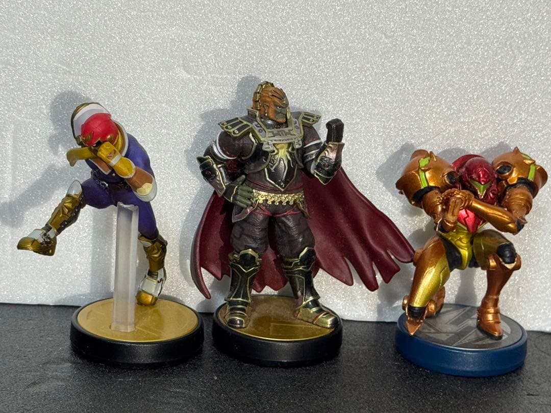 アミーボフィギュアセット ファルコン ガノンドロフ サムス　アラン　amiibo