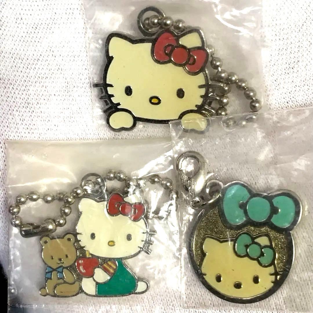 《激レア！未開封品》⭐︎Sanrio ハローキティ メタルチャーム 当時物3種♪⭐︎