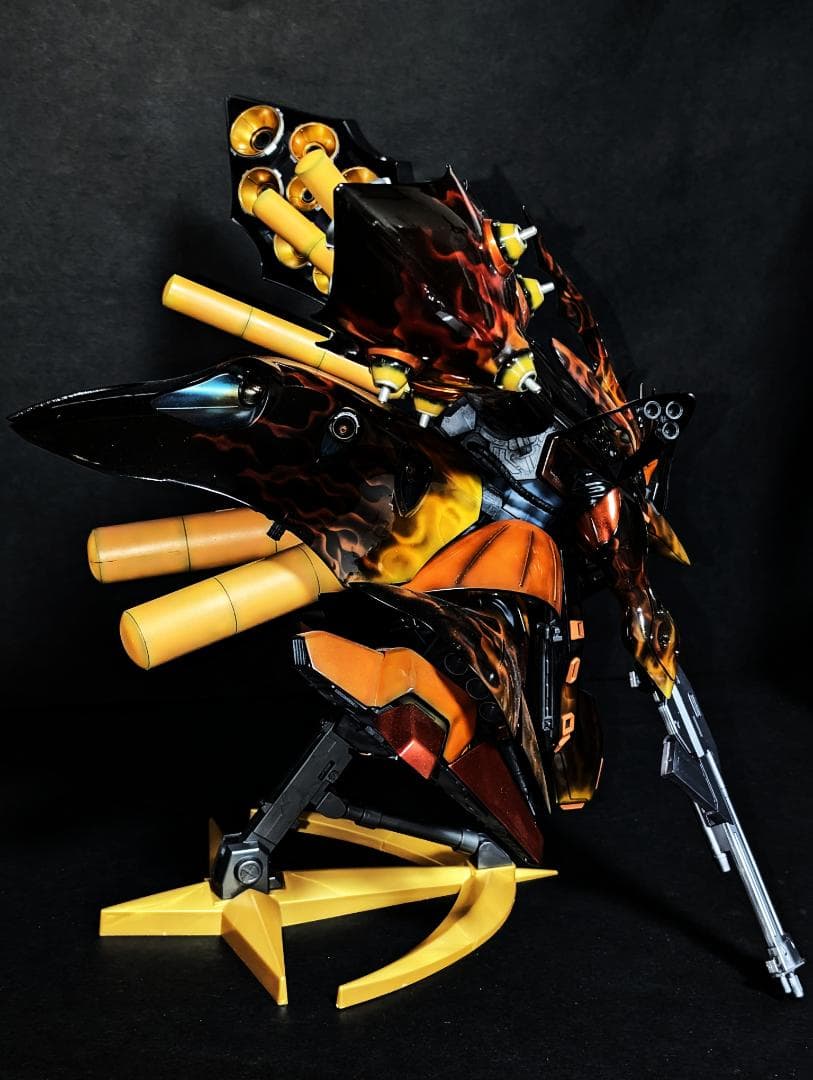 HG 1/144 シャア専用 ナイチンゲール 全塗装完成品 ガンダム ガンプラ