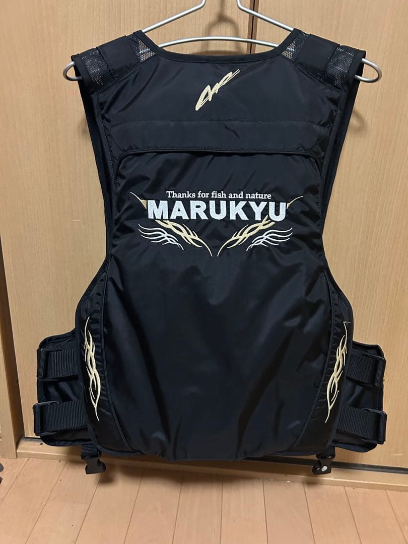 マルキュー　フィッシングベスト　L-LL