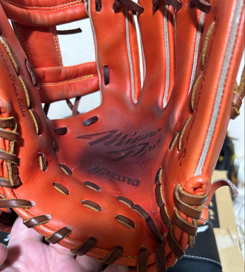 ミズノ プロ 野球グローブ 右投げ用 オレンジ