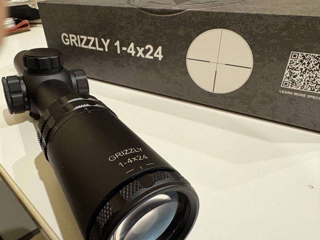 VECTOR OPTICS GRIZZLY 1-4x24 ライフルスコープ