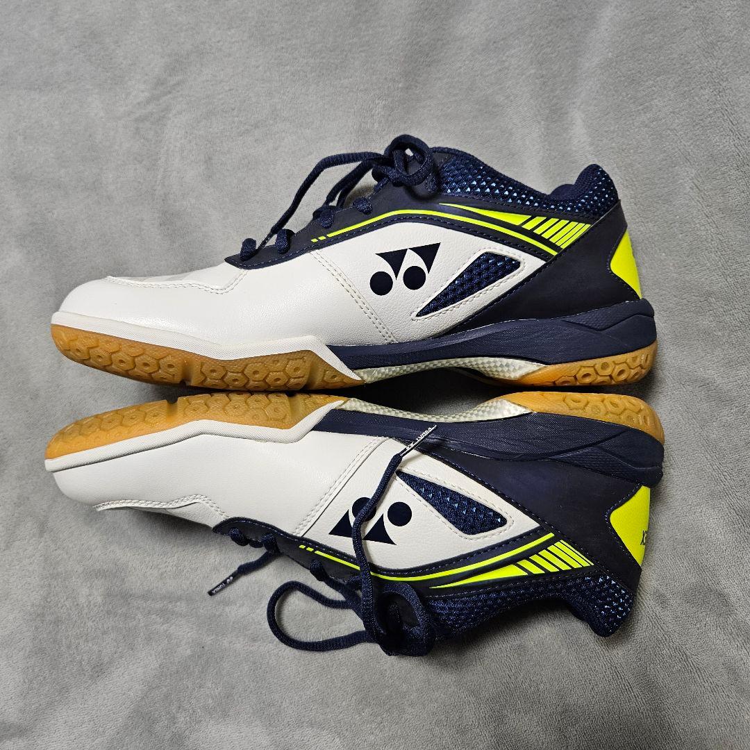 【美品】YONEX パワークッション 65ZW バドミントンシューズ 26.0