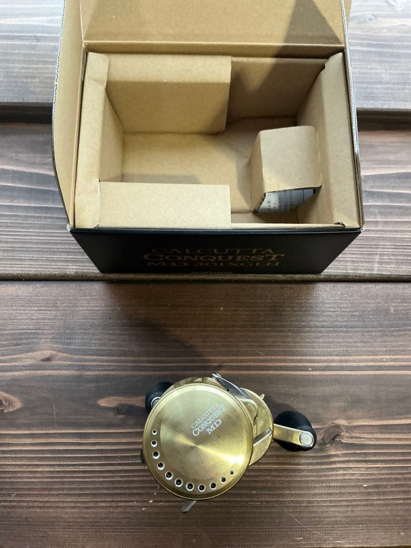 SHIMANO CALCUTTACONQUEST MD 301XGLH カルコン