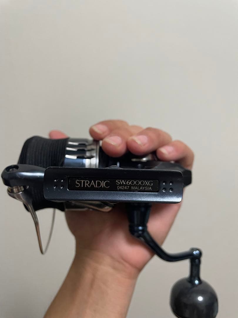 SW6000XG スピニングリール 黒