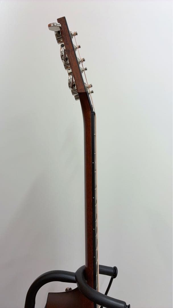 Taylor314ce V-class 弦アース