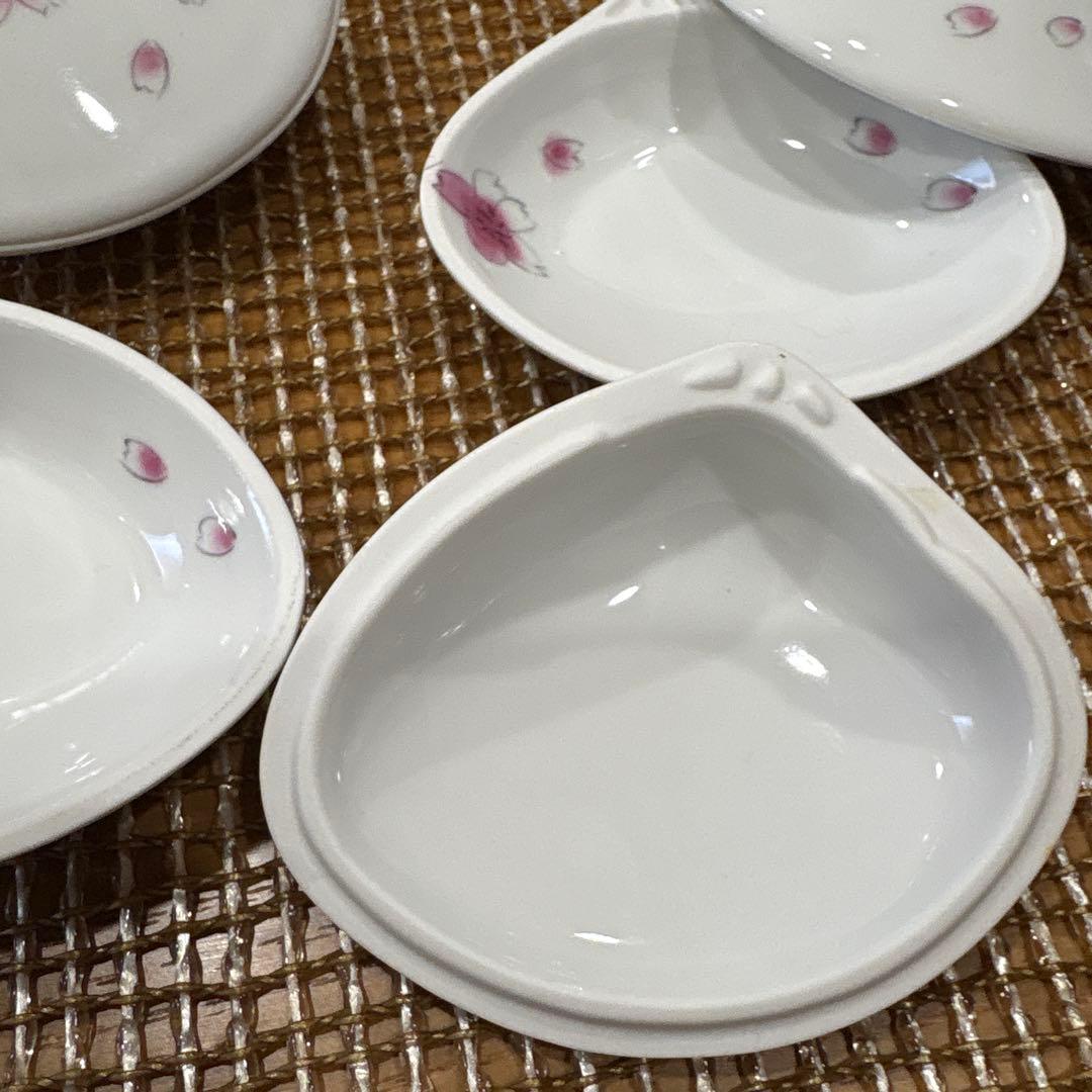 桜画　貝型蓋付き器