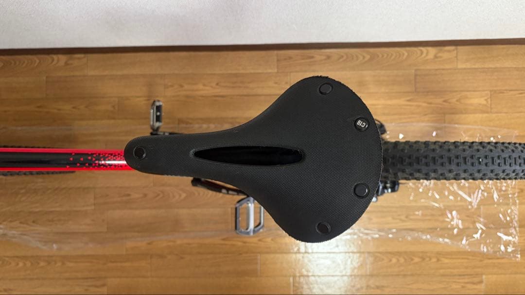 KONA UNIT-X プチカスタム　美品　Mサイズ