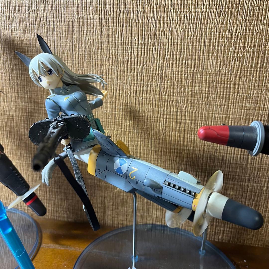 【中古】アルター 壽屋 ストライクウィッチーズ2 1/8 サーニャ エイラ ４体