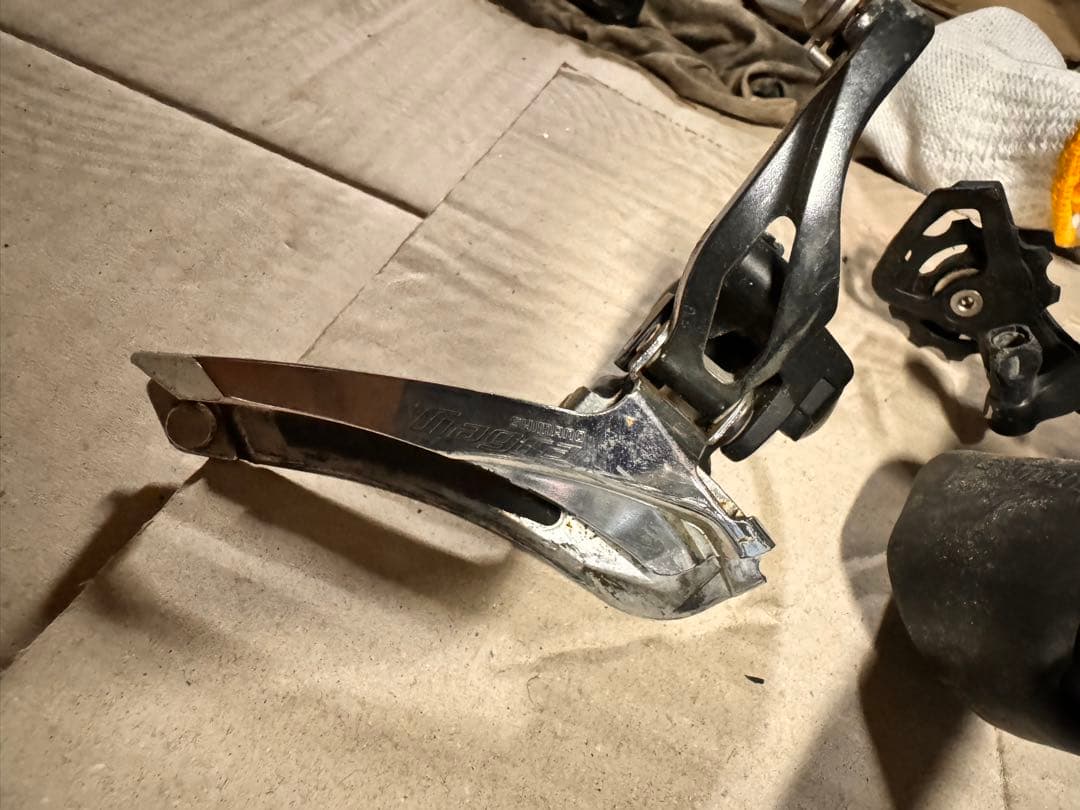 Shimano Tiagra シフター・ブレーキレバーセット　4700