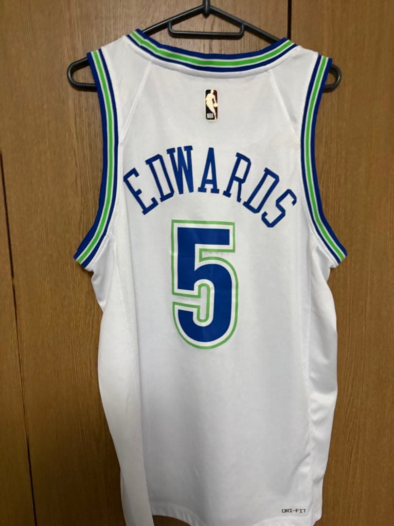 Nike Wolves ユニフォーム EDWARDS 5