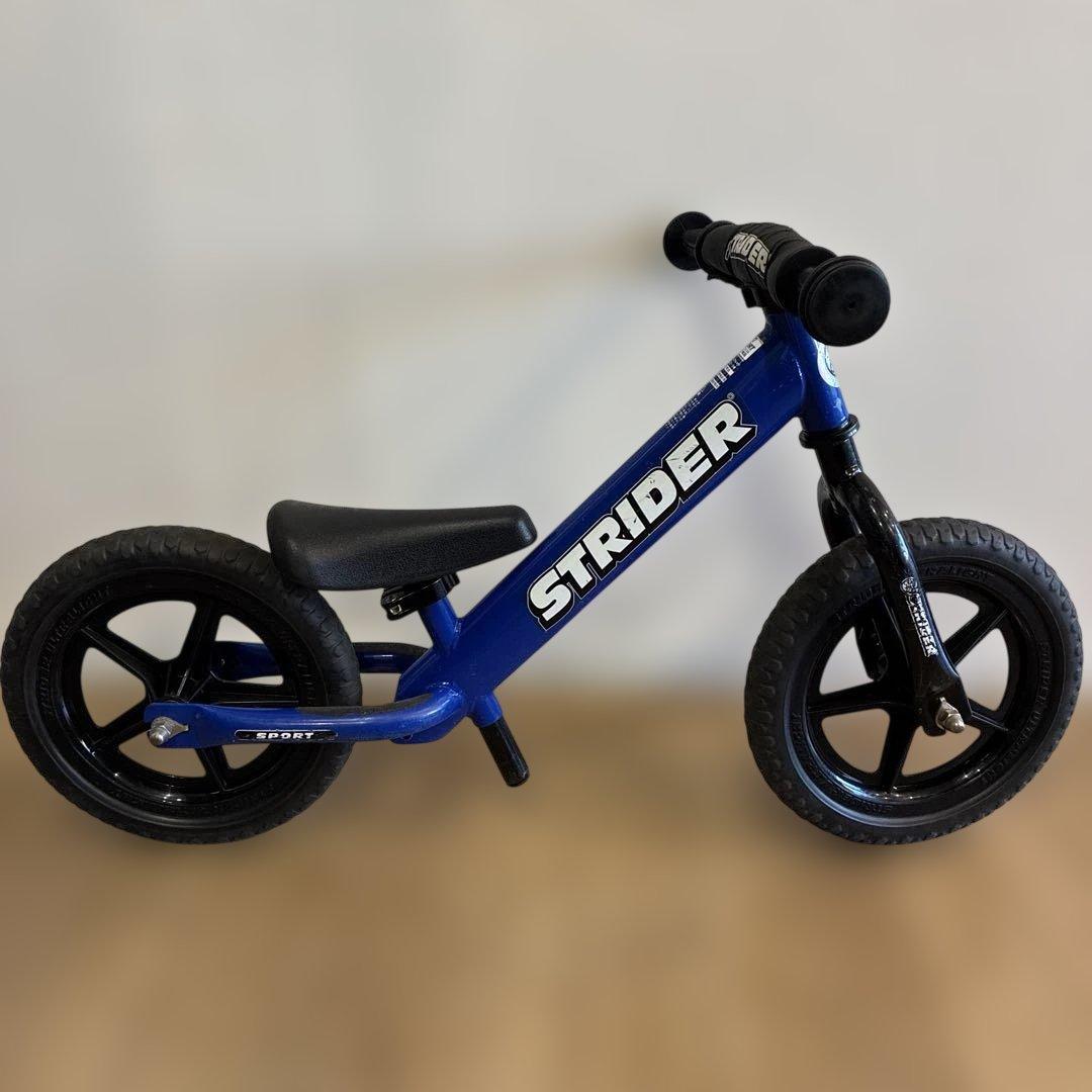 STRIDER バランスバイク 青