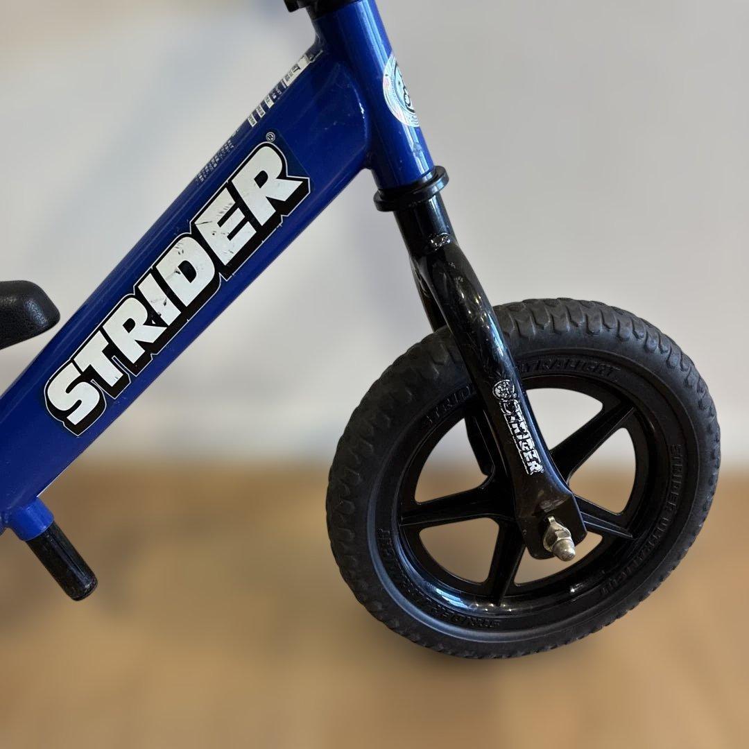 STRIDER バランスバイク 青