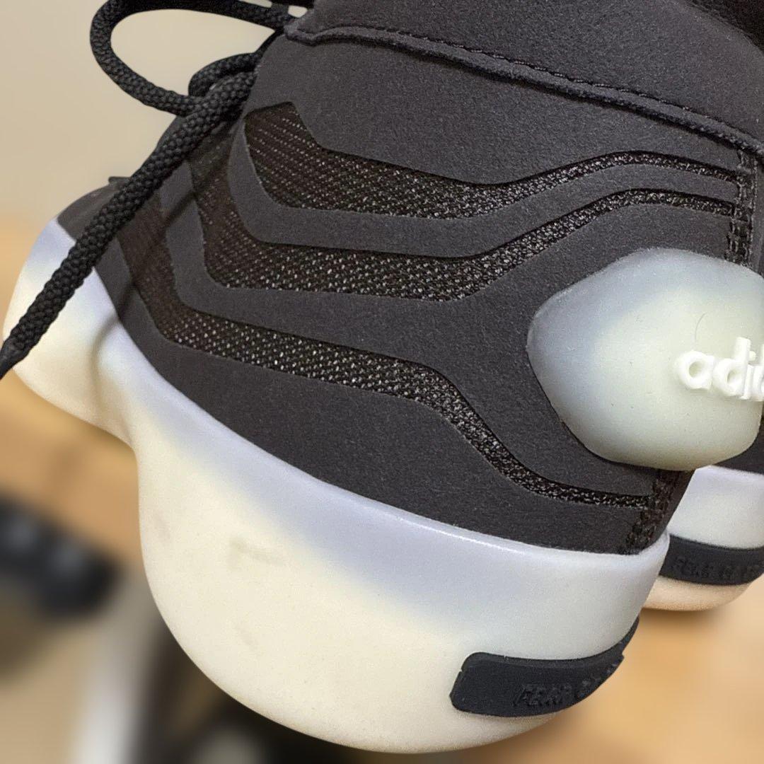 ブラック ハイカット バスケットシューズ　26cm adidas