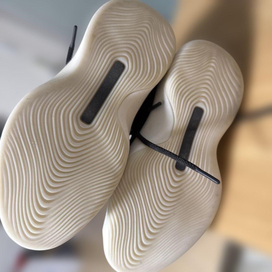 ブラック ハイカット バスケットシューズ　26cm adidas