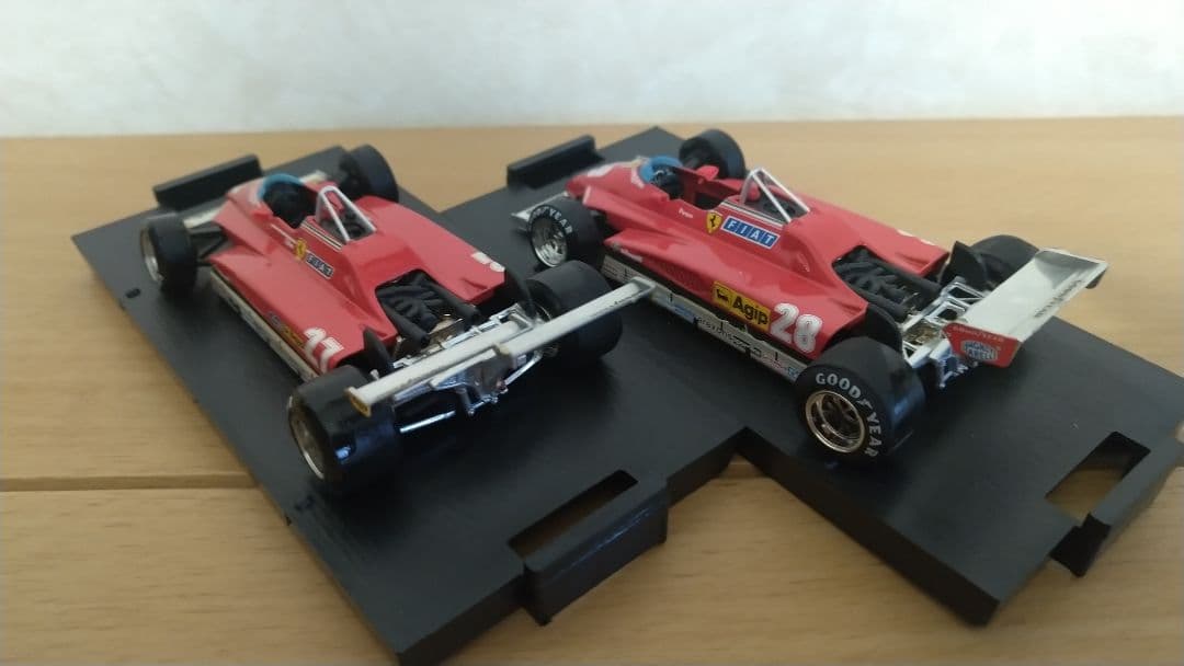 フェラーリ 126C2 1/43 ミニカー2台セット