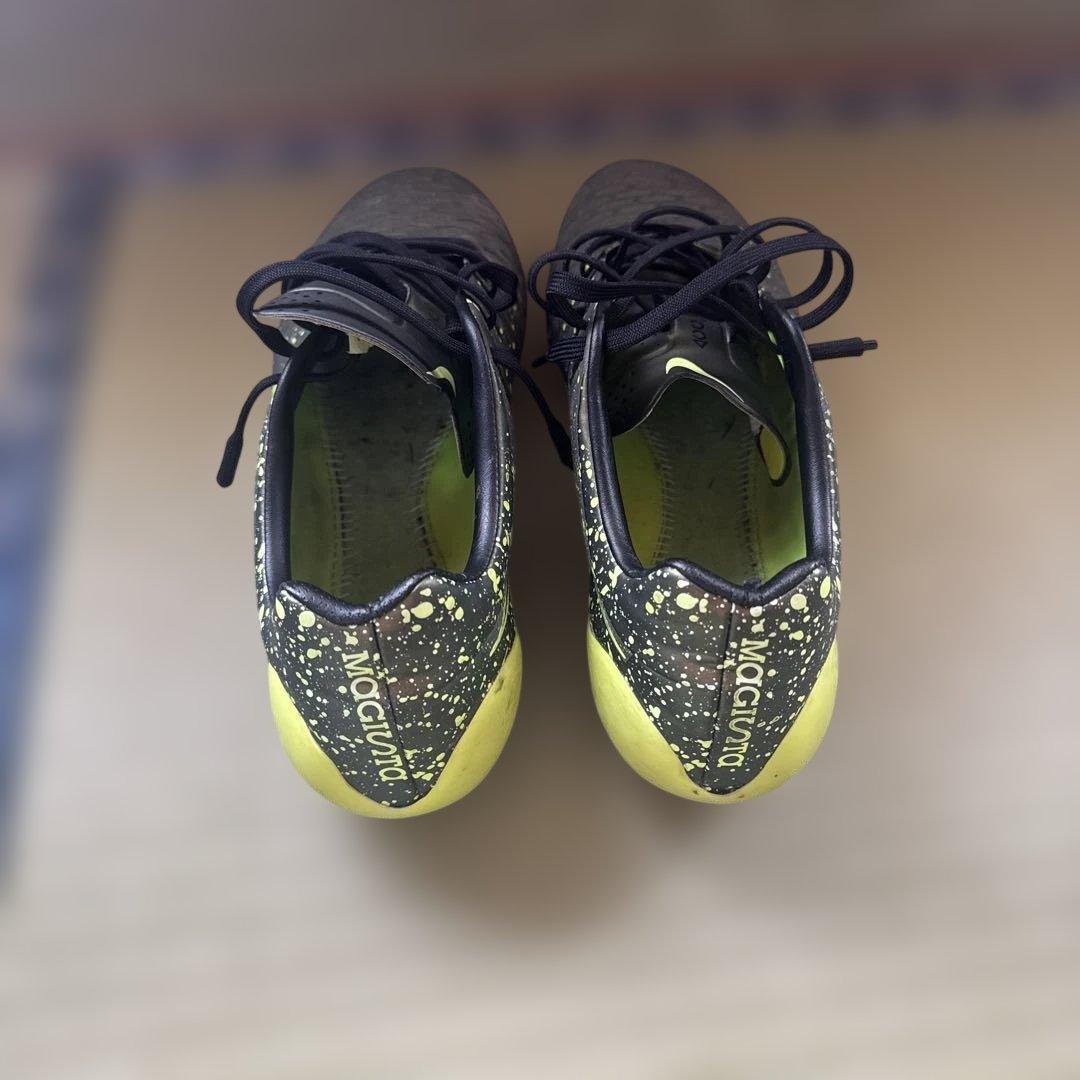 Nike サッカーシューズ グレー/イエロー