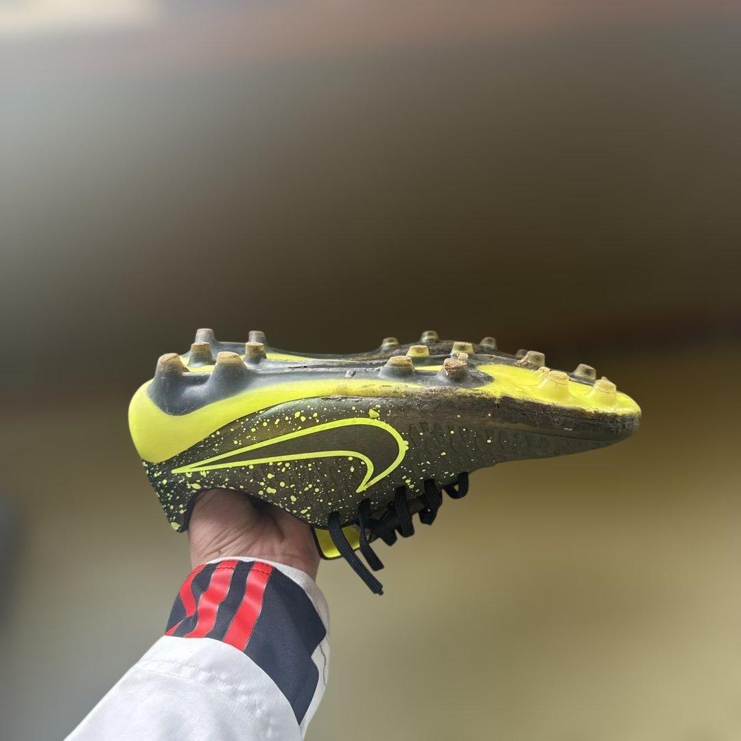 Nike サッカーシューズ グレー/イエロー