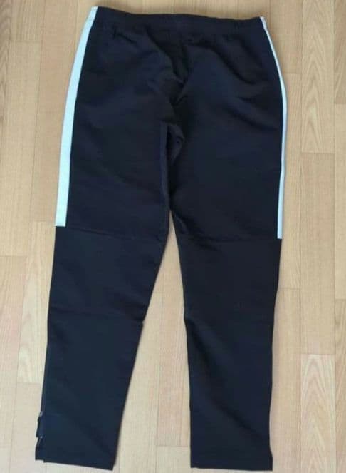 新品　YONEX　O　メンズ　ウォームアップパンツ　ストレッチ　黒　バドミントン