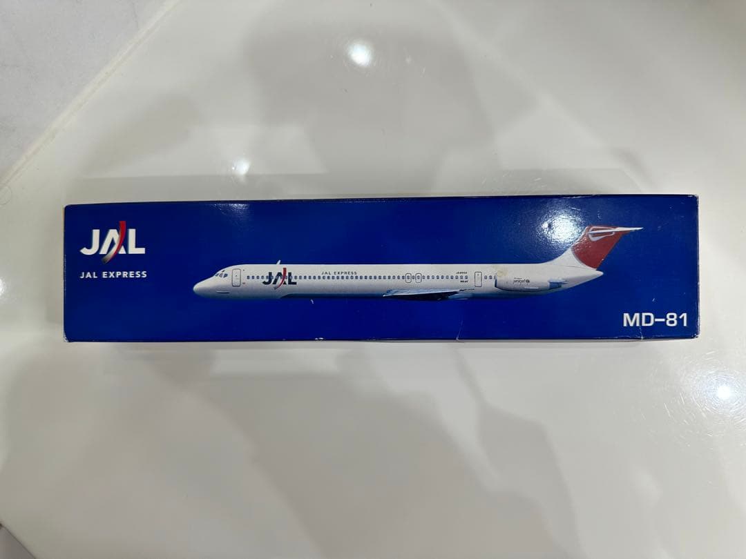 ハウスマン　B737-400 とMD-81 のソリッドモデルの2機セット