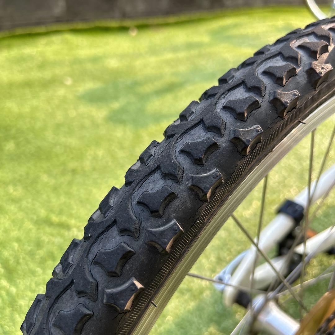 LOUIS GARNEAU j24 ホワイト 自転車 バスケット付き