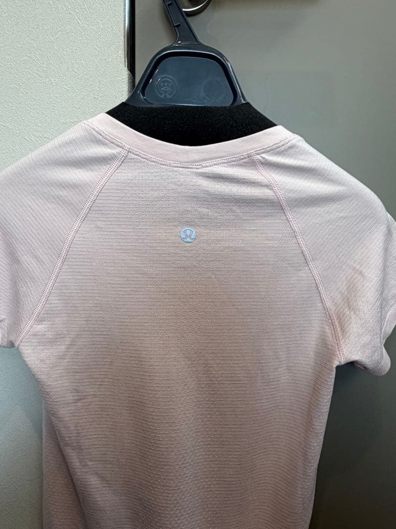 【美品】ルルレモン　Swiftly tech 半袖