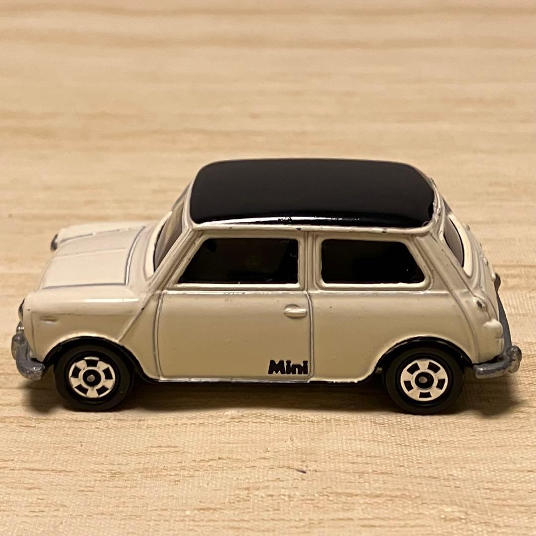 トミカ BLMC ミニクーパー S (MK-III) No.F8 1/50