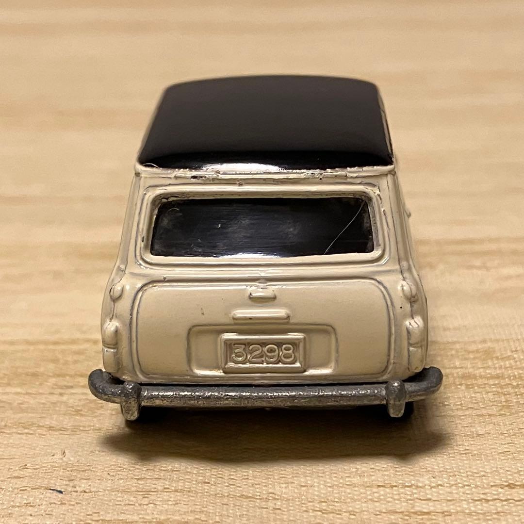 トミカ BLMC ミニクーパー S (MK-III) No.F8 1/50