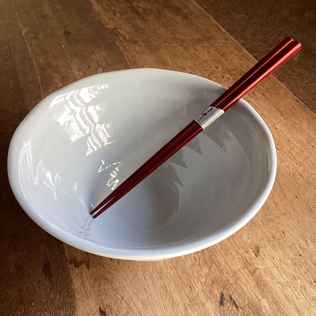 kinomeです。新品美濃焼　八角象嵌白龍神麺鉢丼　縁起鉢丼2枚