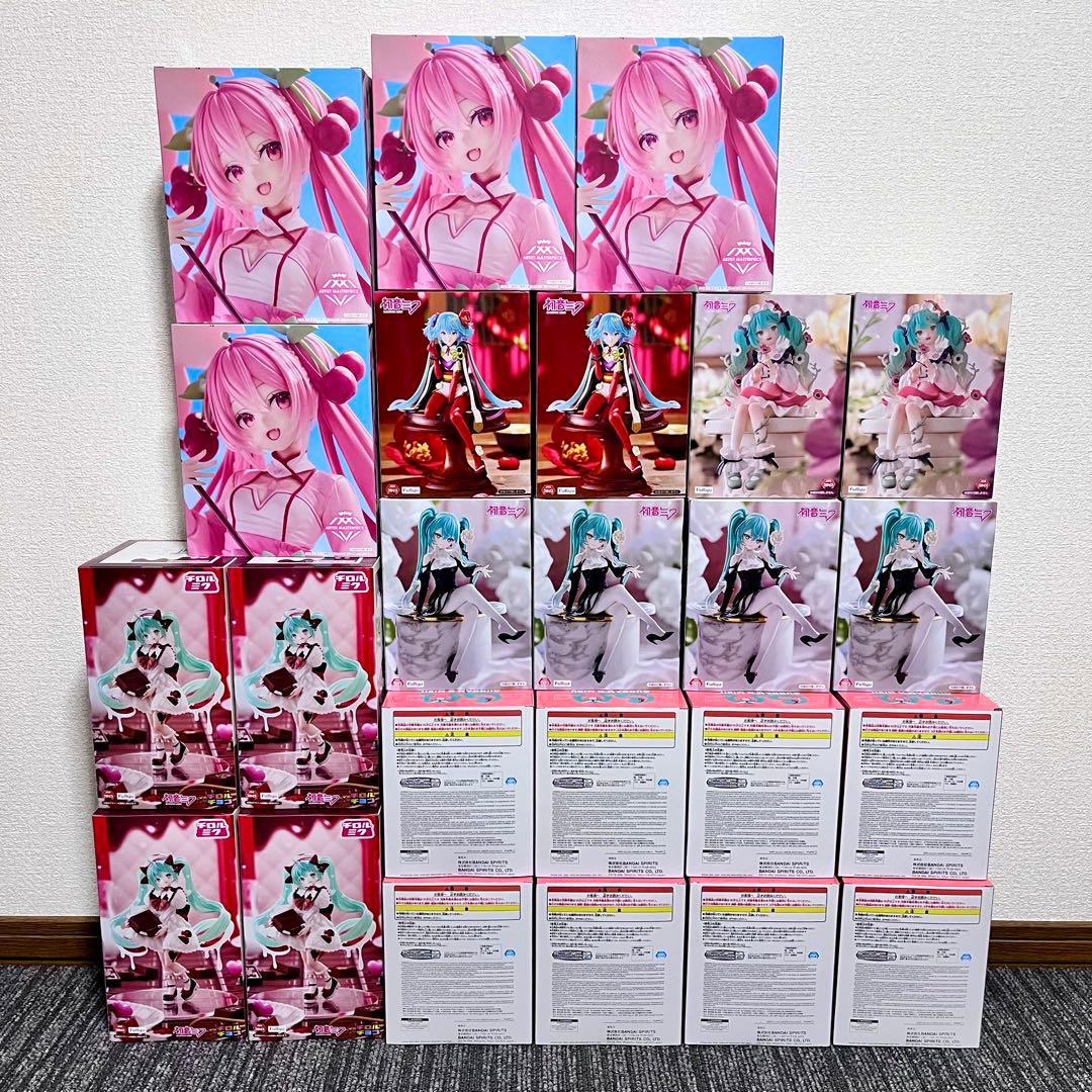 【24個まとめ売り】初音ミク 桜ミク チロルミク ザクぐるみ ぬーすとフィギュア