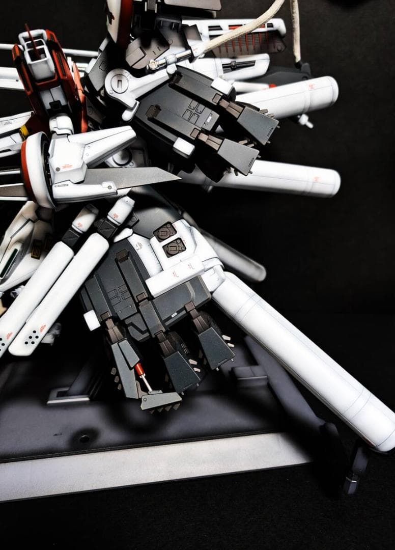 MG 1/100 ディープストライカー グラデーション全塗装完成品 Ex-s