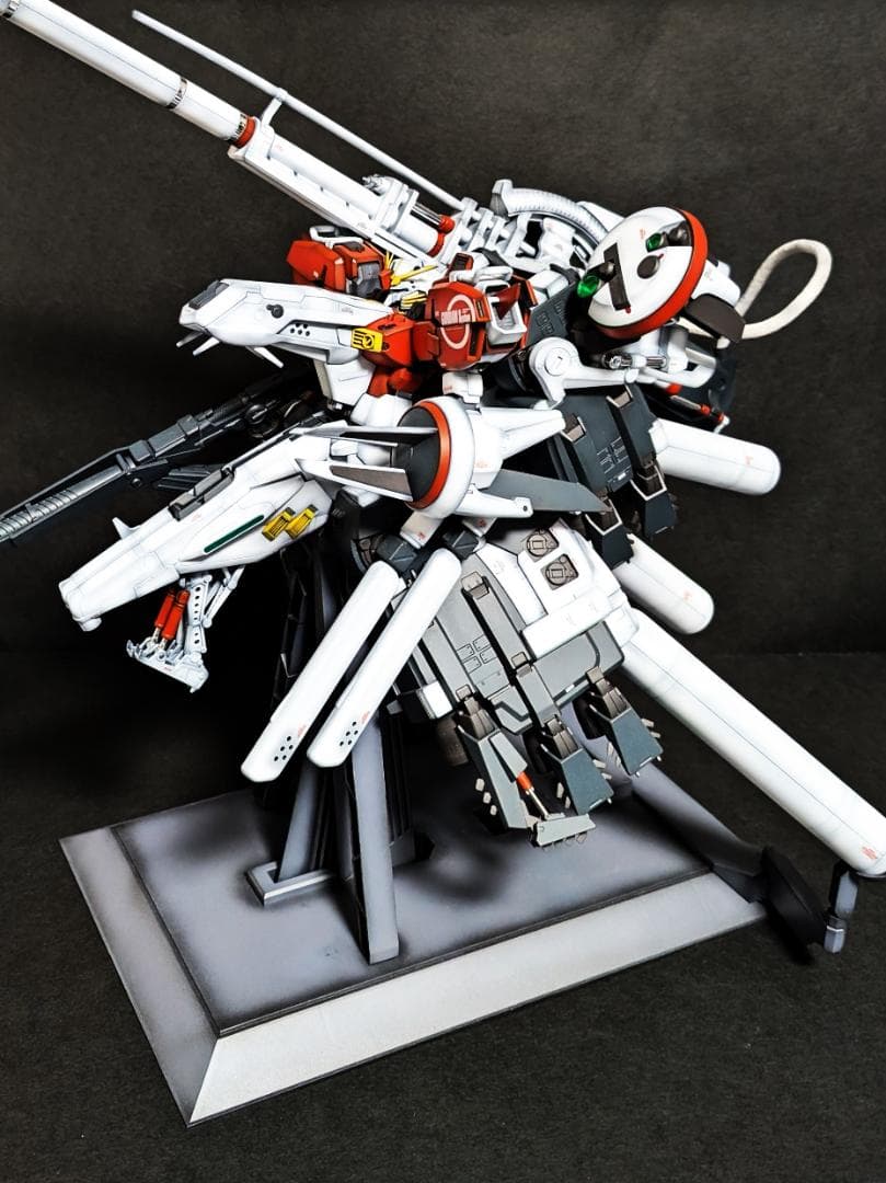 MG 1/100 ディープストライカー グラデーション全塗装完成品 Ex-s