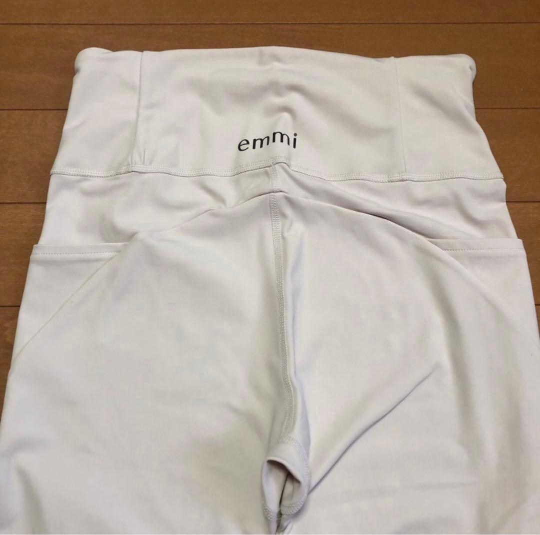 0サイズ emmi yoga エミヨガ サステナレッチレギンス ピンクベージュ