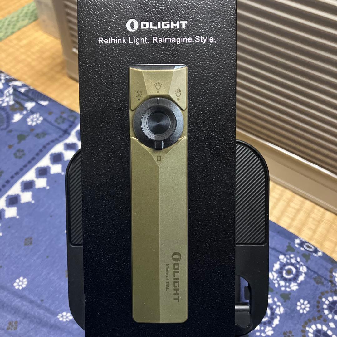 Olight ArkPro ULtra ゴールド 懐中電灯
