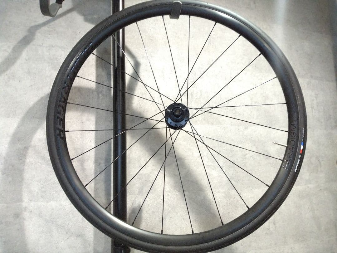 bontrager paradism 700-28c trek ホイール タイヤ