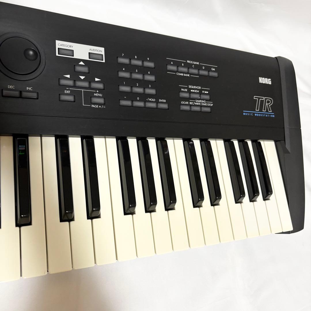 名機 KORG コルグ TR61 シンセサイザー 61鍵 付属品多数 動作確認済