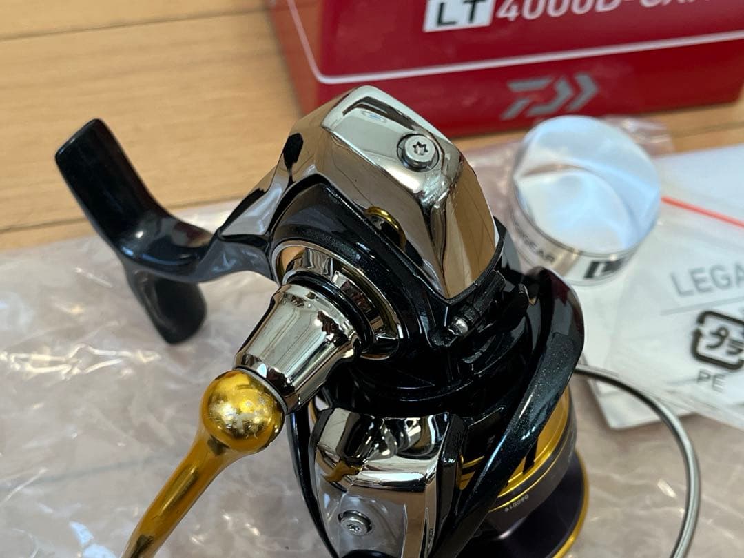 N*ン様 DAIWA LEGALIS LT 4000D-CXH ダイワ レガリス