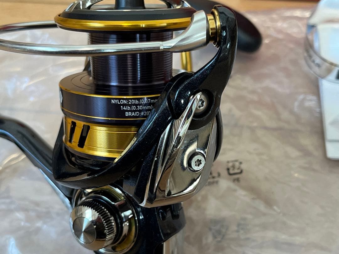 N*ン様 DAIWA LEGALIS LT 4000D-CXH ダイワ レガリス