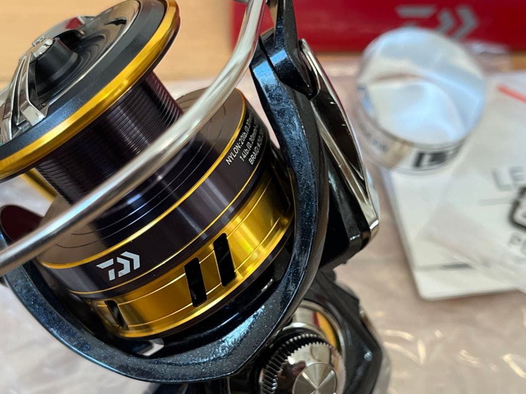 N*ン様 DAIWA LEGALIS LT 4000D-CXH ダイワ レガリス
