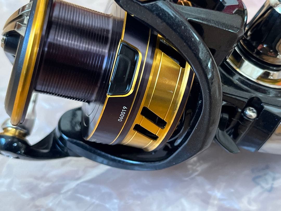 N*ン様 DAIWA LEGALIS LT 4000D-CXH ダイワ レガリス