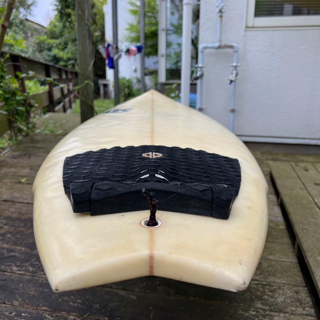 【ゴールドコーストにて購入】LK ショートボード　　5'11 5フィン