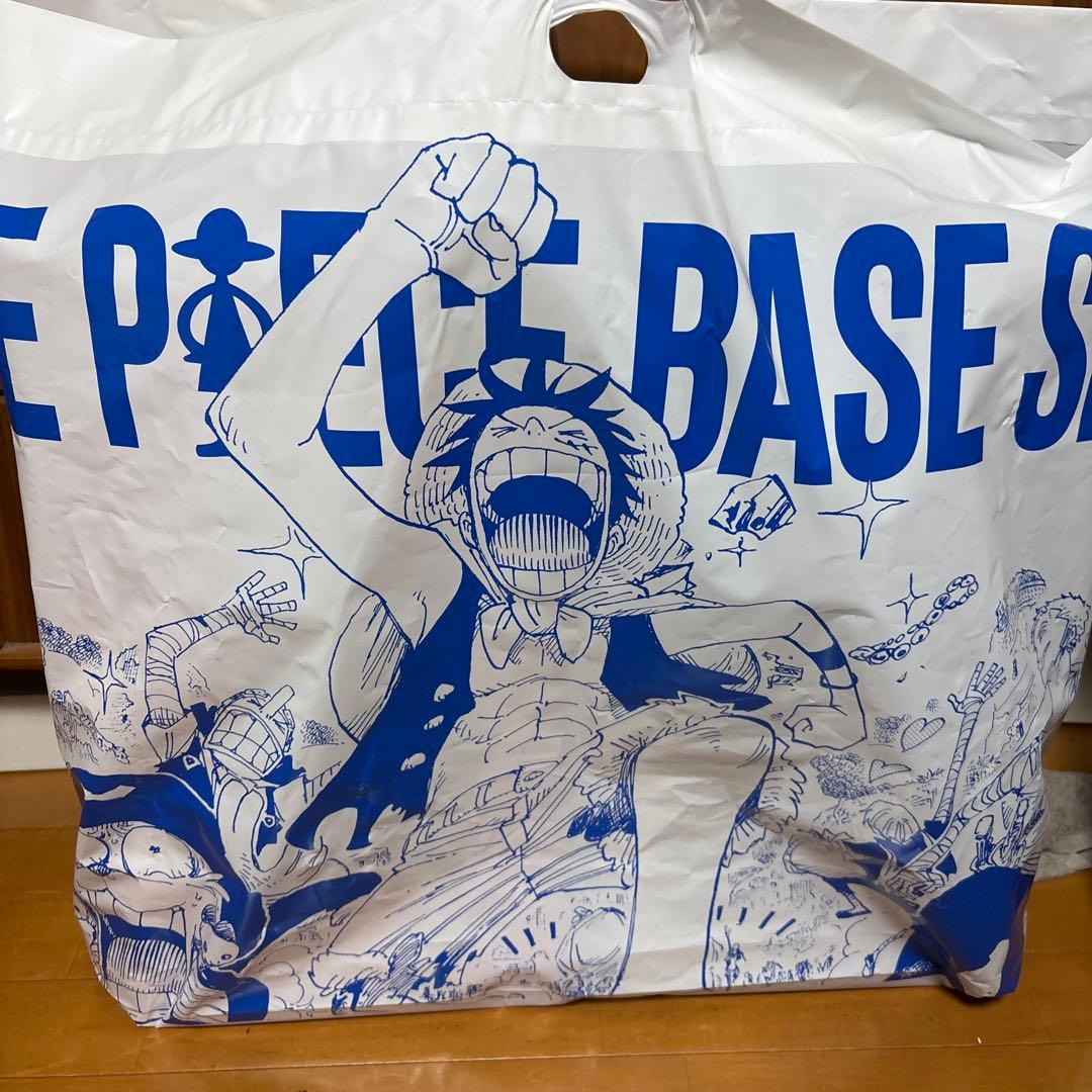 ワンピース　BASE SHOP 一番くじ カラーフィギュア　ラストワン ルフィ