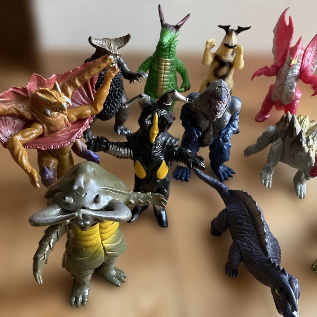 ウルトラマンシリーズ 怪獣フィギュア 15体セット