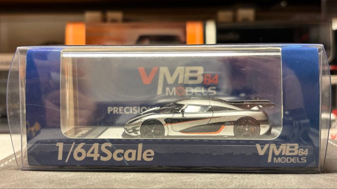 世界限定999台 vmb 1/64 ケーニグセグ one:1 シルバー