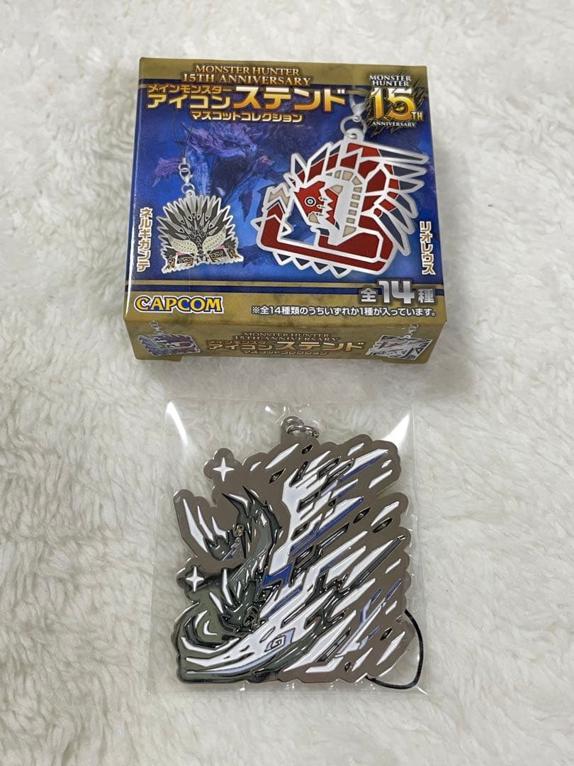 モンスターハンター　イヴェルカーナ　アイコンステンド　ストラップ　モンハン