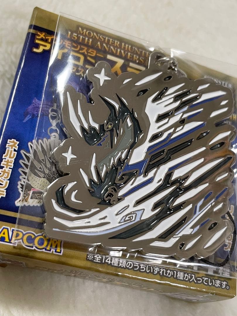 モンスターハンター　イヴェルカーナ　アイコンステンド　ストラップ　モンハン
