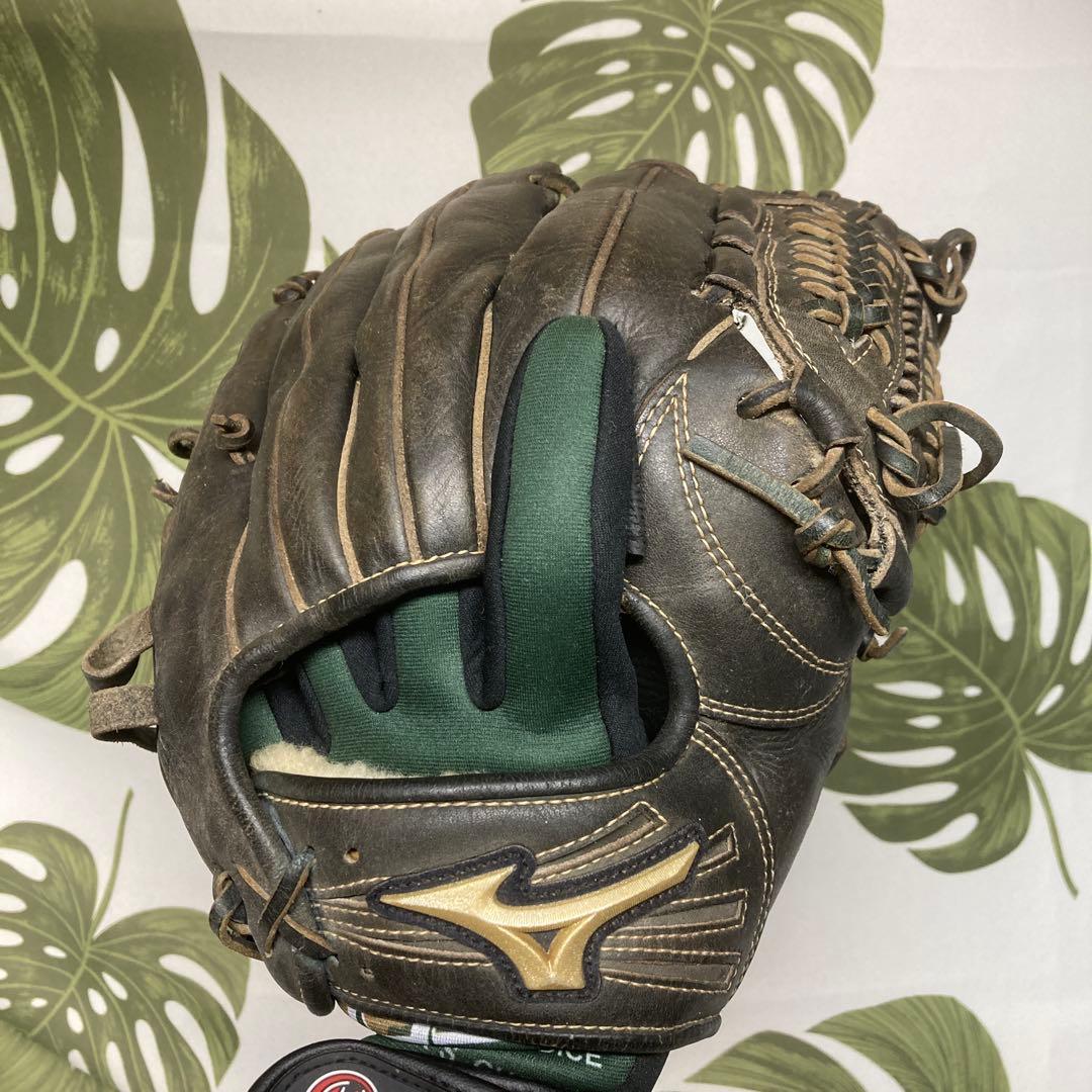 内野手用グローブ　硬式　グローバルエリート