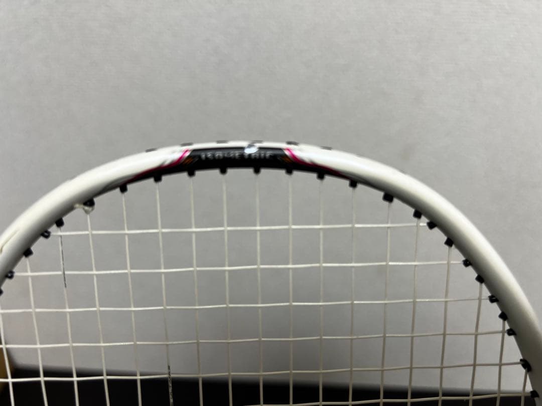 ヨネックス ボルトリック i-FORCE アイフォース