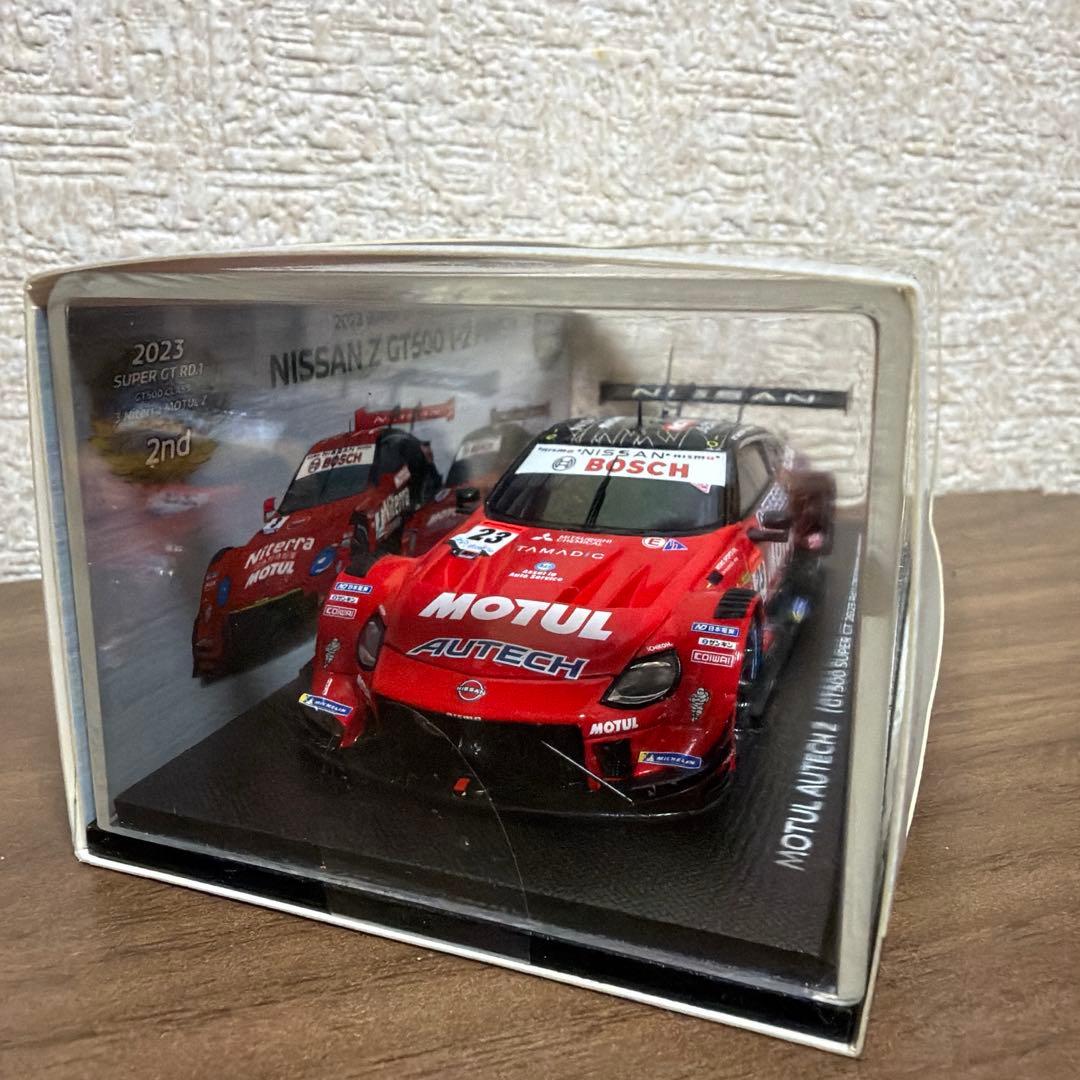 ミニカー NISMO MOTUL AUTECH Z GT500 1/43